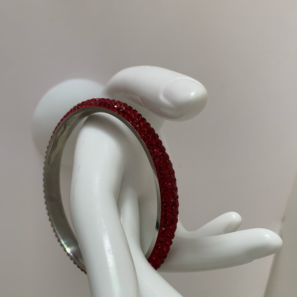 Dazzling Rhinestone Facet Ruby Red Bangle Bracelet - Picture 2 of 4